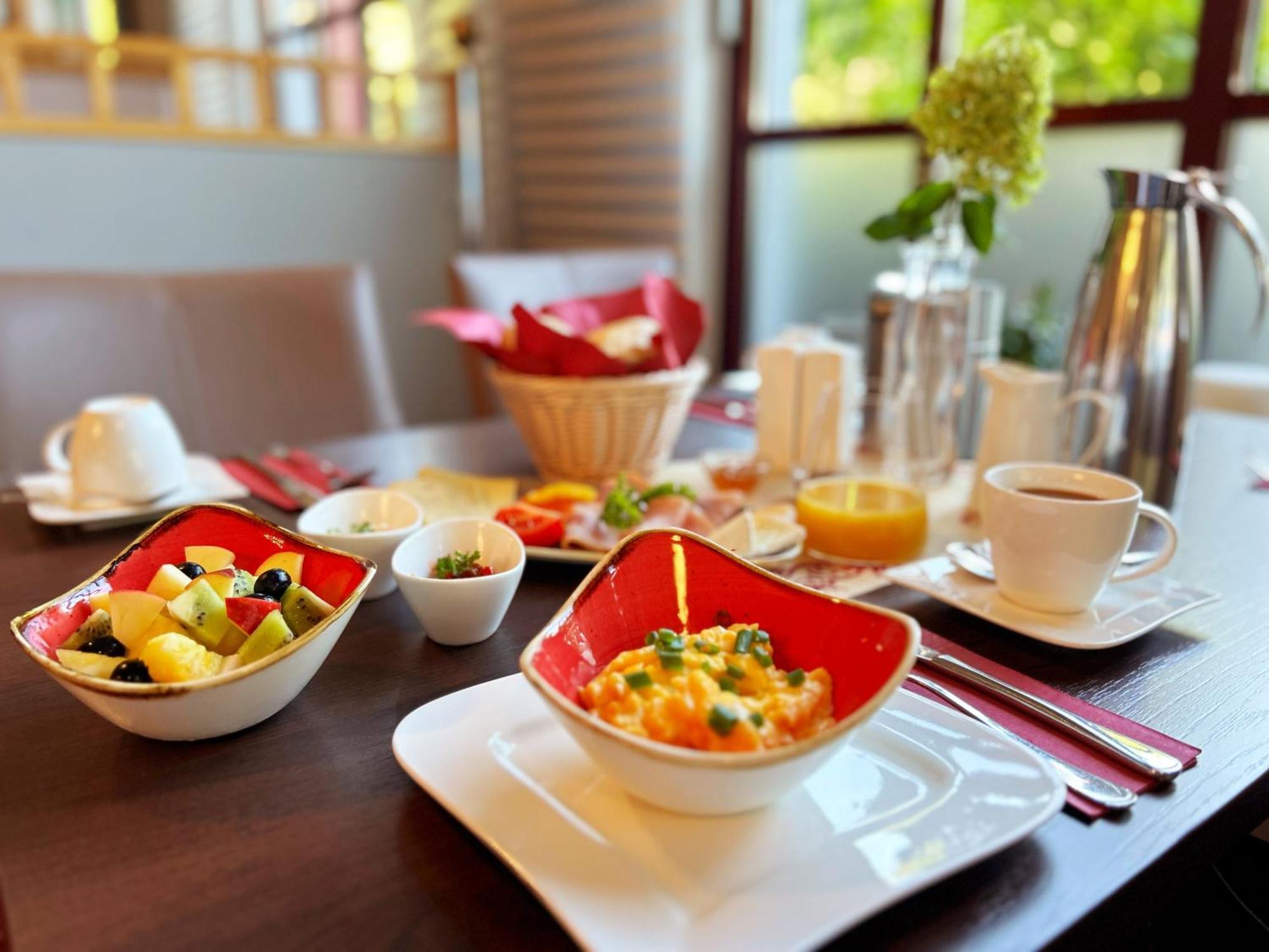 Hotel Kristall Weisswasser Eksteriør bilde