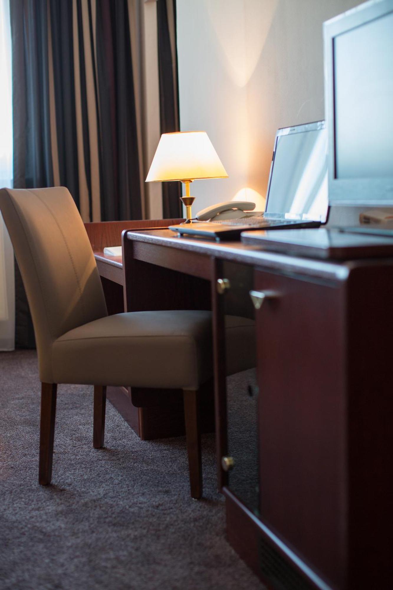 Hotel Kristall Weisswasser Eksteriør bilde